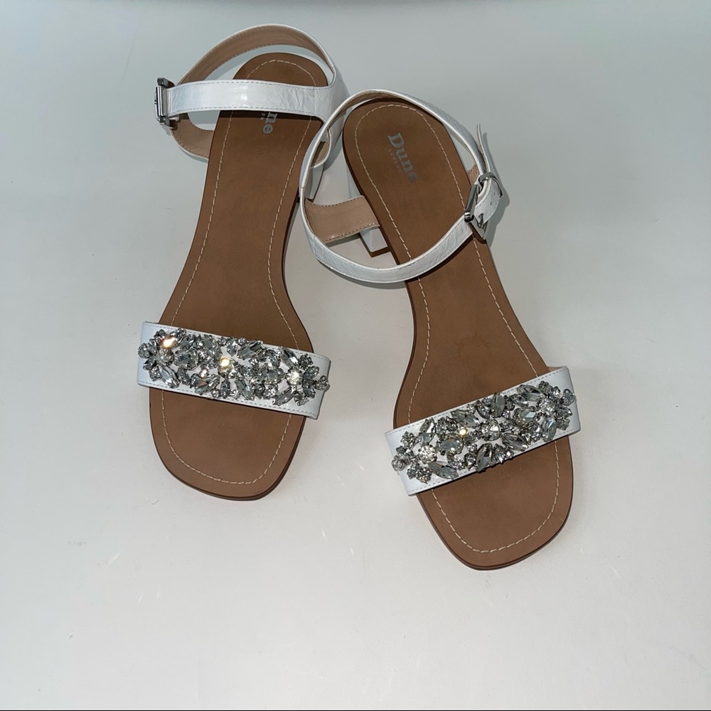 Dune London Open Toe White Block Heel Sandal W/ Floral Crystals New w/out box - Picture 3 of 14
